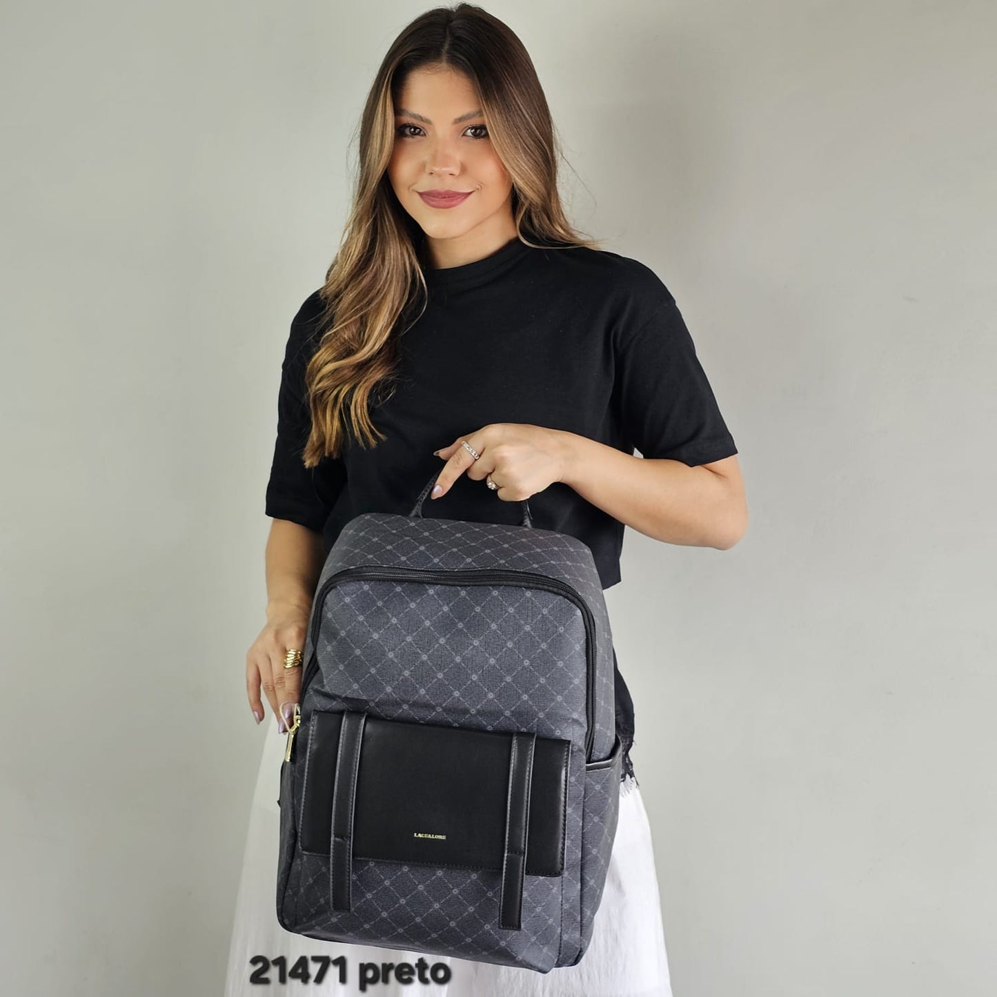 21471 Mochila Feminina Lace Lore Monograma Urbana em PU