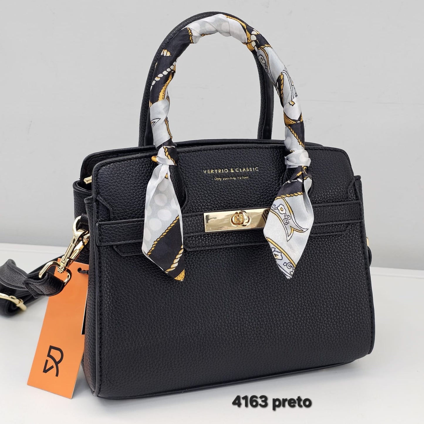 4163 Bolsa Feminina Veryrio com Lenço Decorativo e Detalhe Metálico