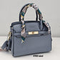 4163 Bolsa Feminina Veryrio com Lenço Decorativo e Detalhe Metálico