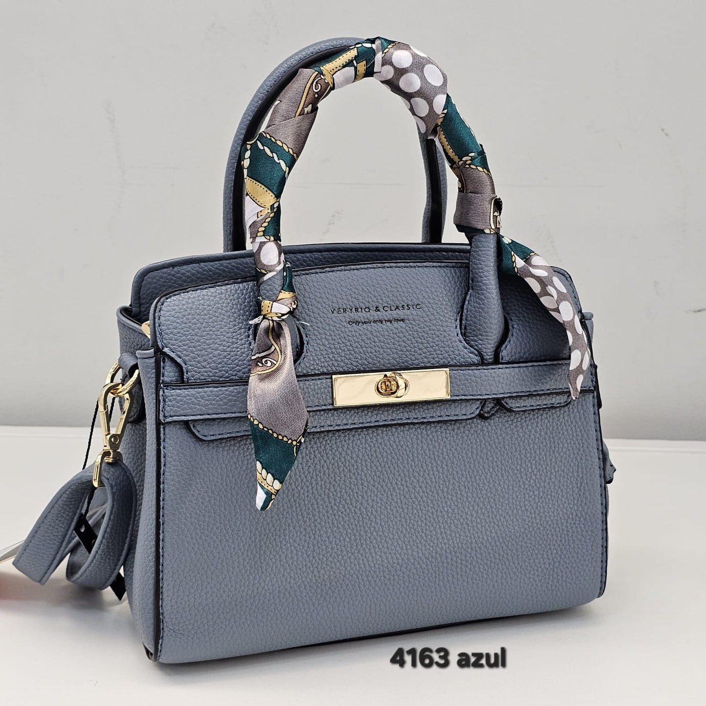 4163 Bolsa Feminina Veryrio com Lenço Decorativo e Detalhe Metálico