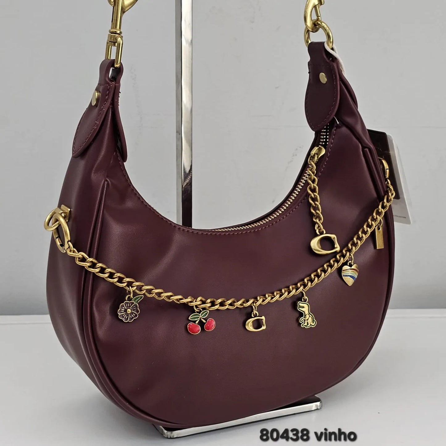 Bolsa Meia Lua Berelina Poliuretano PU Alça Dupla E Charms